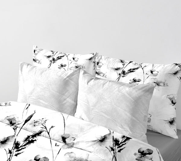 Monochrome Elegance Bed Sheet Set - Without Filling- 6 Pcs - 4 Pillow Covers - 1 Bedsheet - 1 Duvet Cover