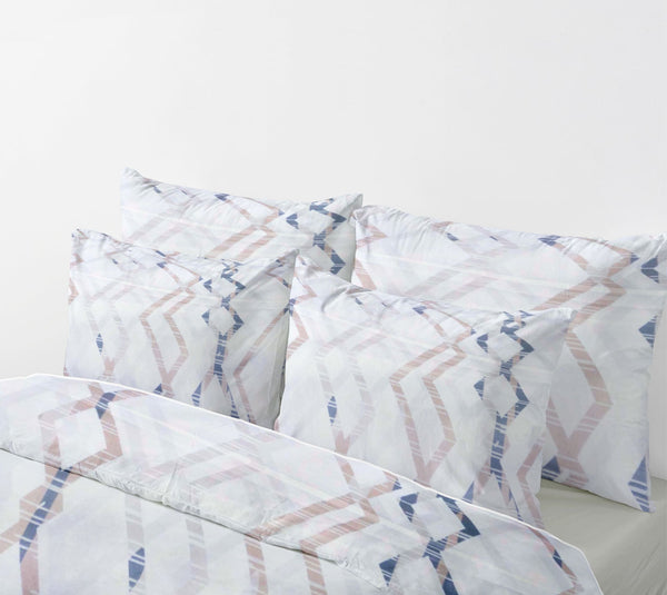 Creamy Zigzag Bed Sheet Set - Without Filling- 6 Pcs - 4 Pillow Covers - 1 Bedsheet - 1 Duvet Cover